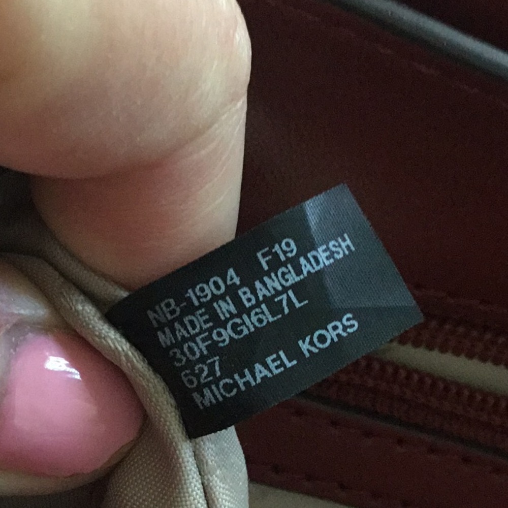 Handbag - Picture 10 of 10